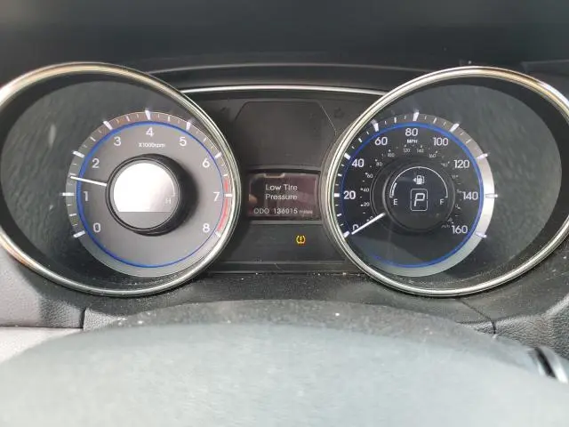 2012 HYUNDAI SONATA GLS  