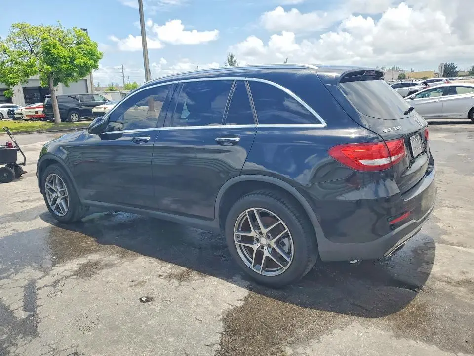 2017 MERCEDES-BENZ GLC 300 4MATIC  