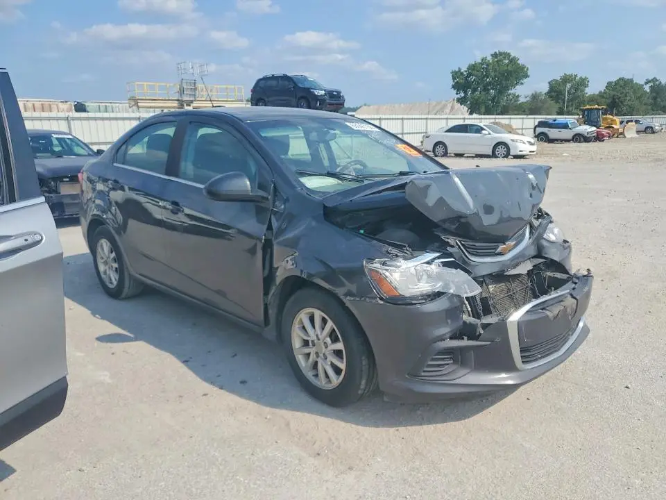 2017 CHEVROLET SONIC LT  