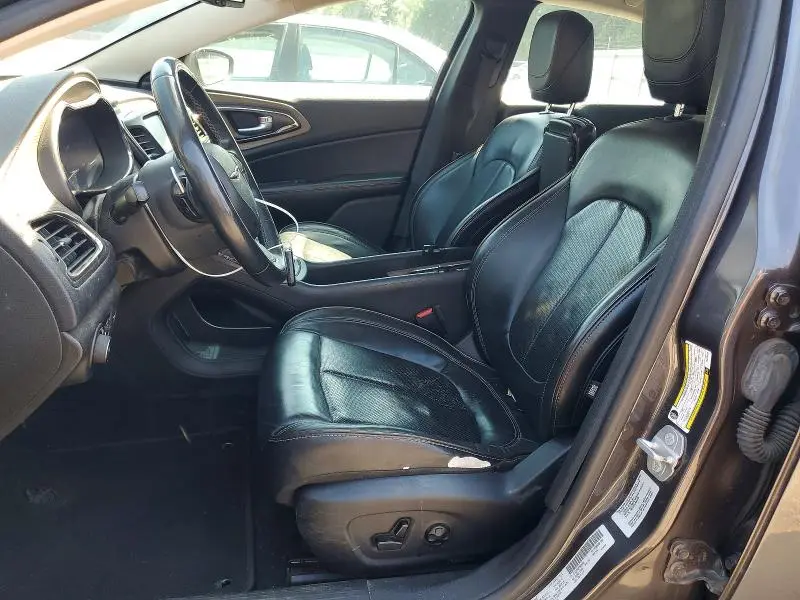 2015 CHRYSLER 200 C  