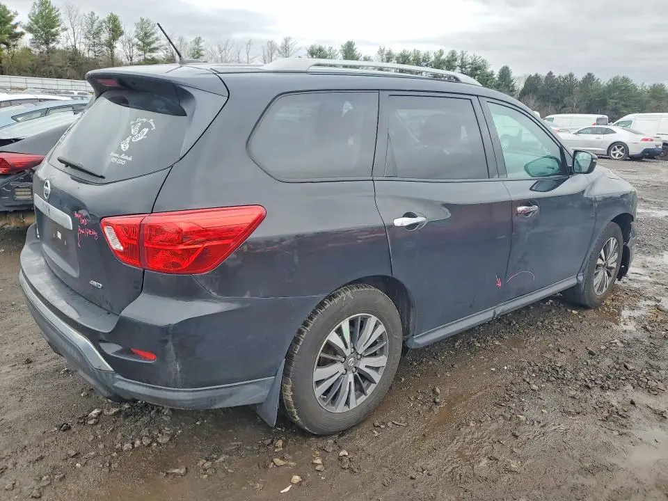 2017 NISSAN PATHFINDER S  