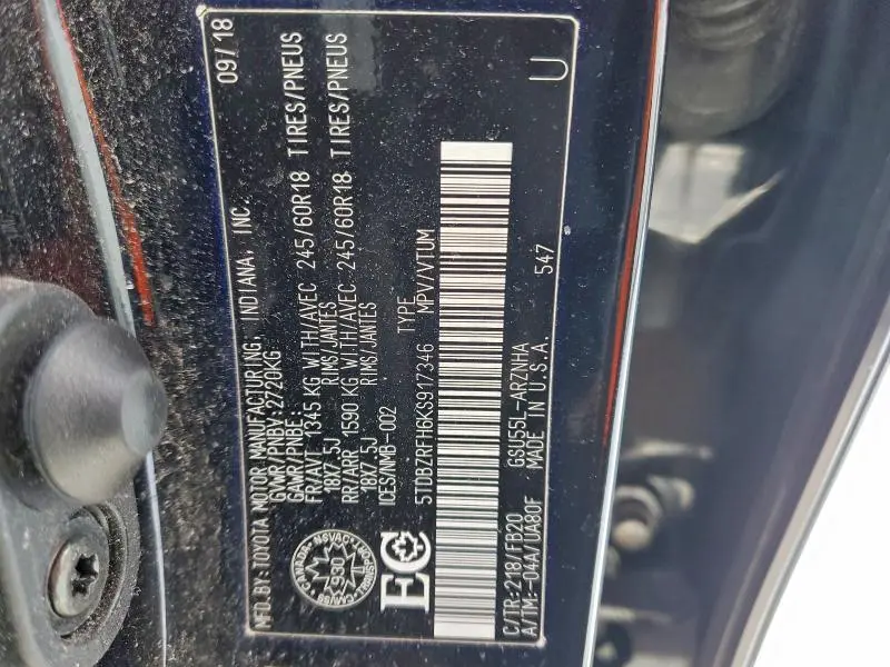 2019 TOYOTA HIGHLANDER LE  