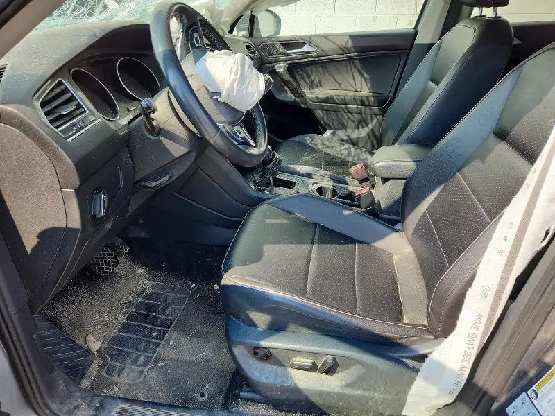 2021 VOLKSWAGEN TIGUAN SE  