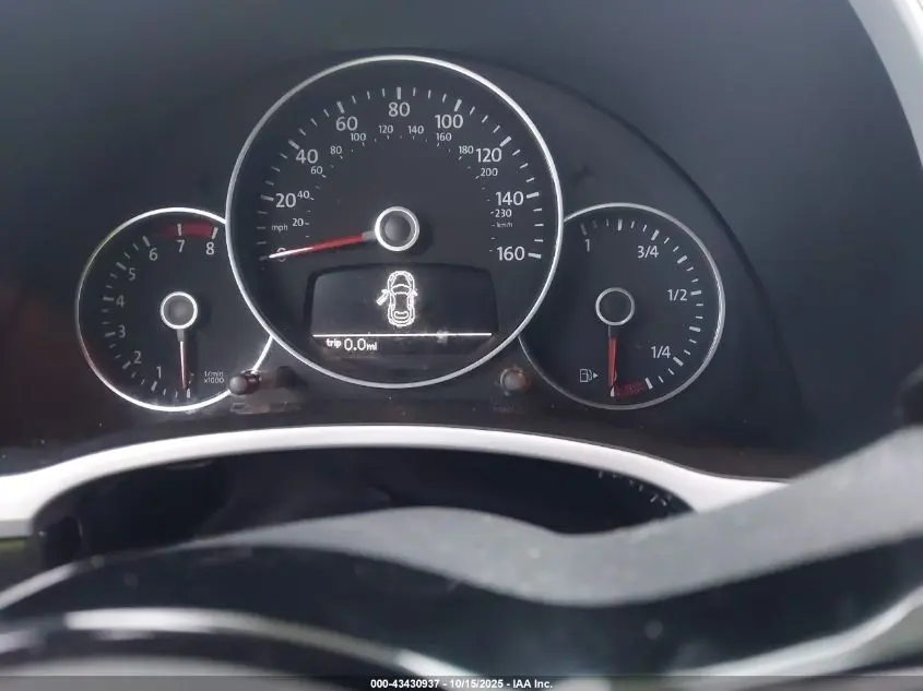 2012 VOLKSWAGEN BEETLE 2.0T TURBO