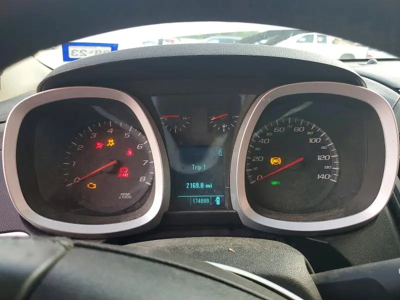 2010 CHEVROLET EQUINOX LT  