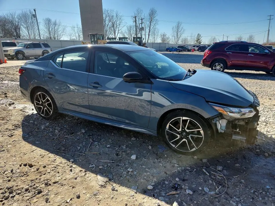 2024 NISSAN SENTRA SR  
