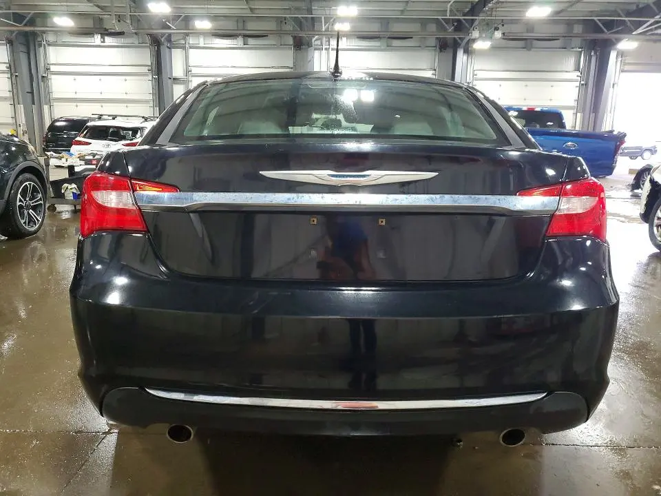 2011 CHRYSLER 200 LIMITED  