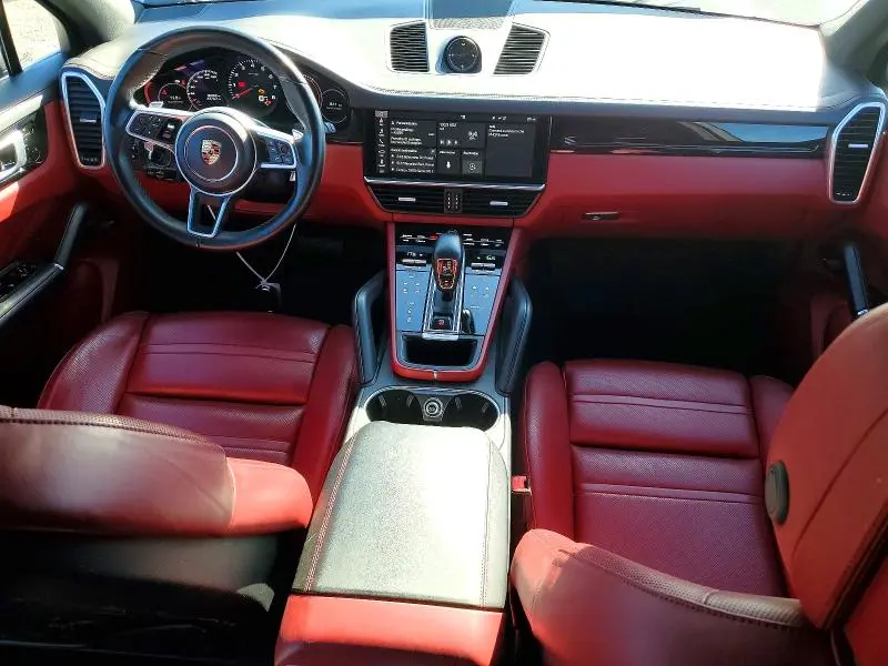 2019 PORSCHE CAYENNE   