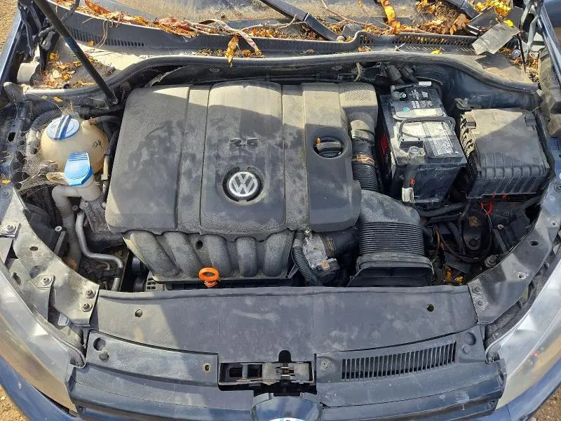 2011 VOLKSWAGEN GOLF   