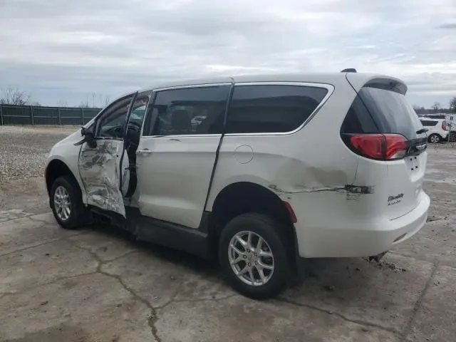 2023 CHRYSLER VOYAGER LX  