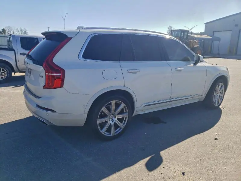 2018 VOLVO XC90 T6  