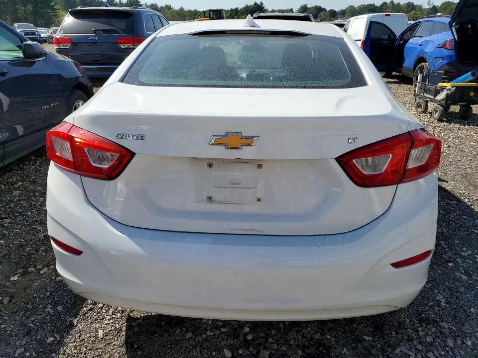 2016 CHEVROLET CRUZE LT  