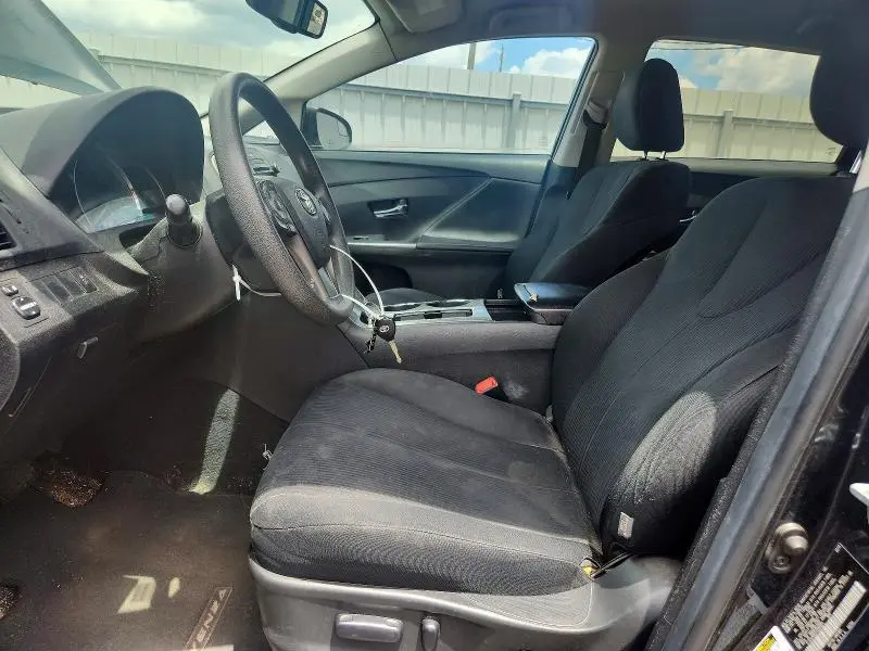2015 TOYOTA VENZA LE  