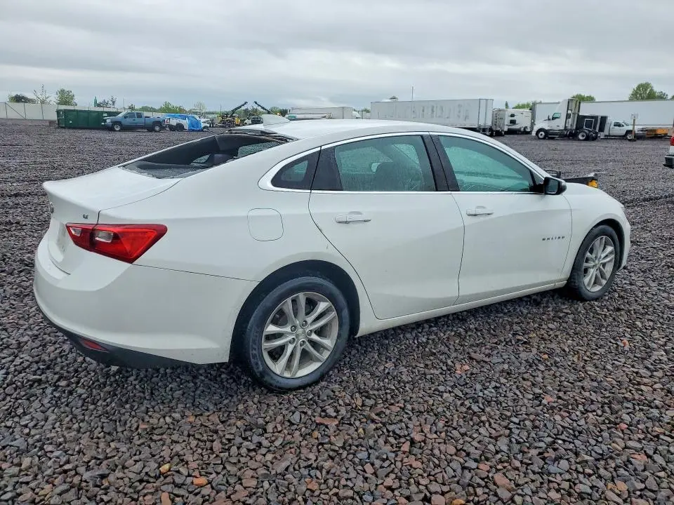2017 CHEVROLET MALIBU LT  