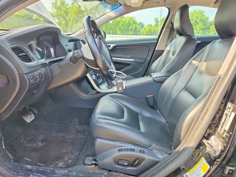 2015 VOLVO S60 PREMIER  