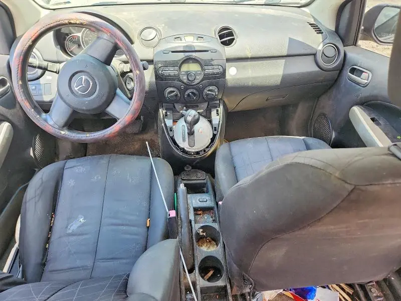 2011 MAZDA MAZDA2   