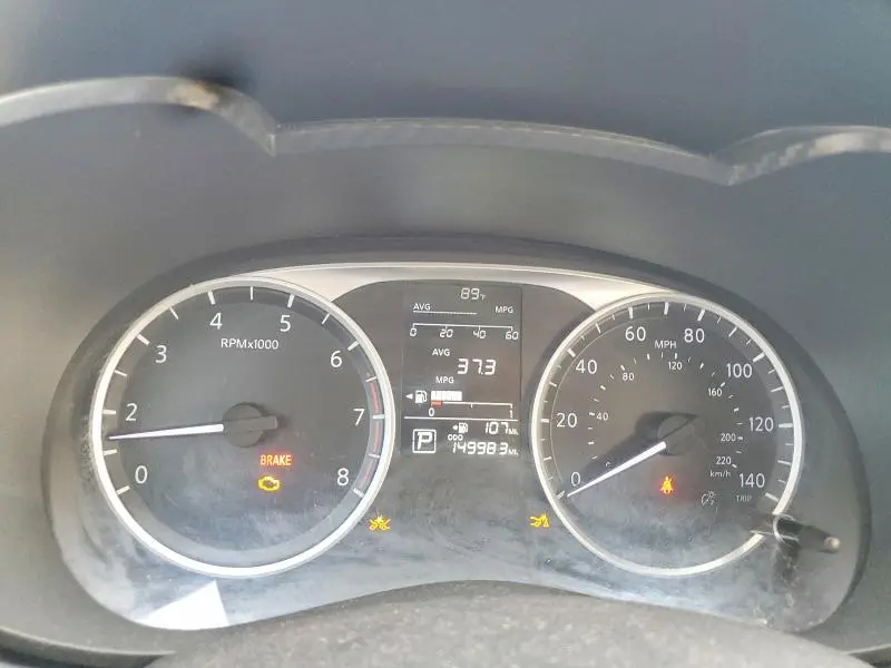 2021 NISSAN VERSA S  
