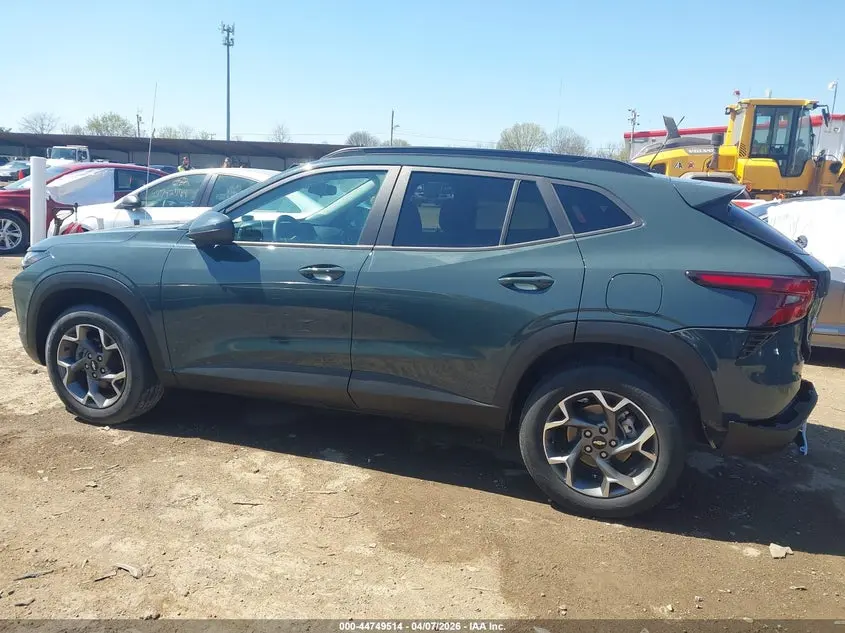 2025 CHEVROLET TRAX FWD LT
