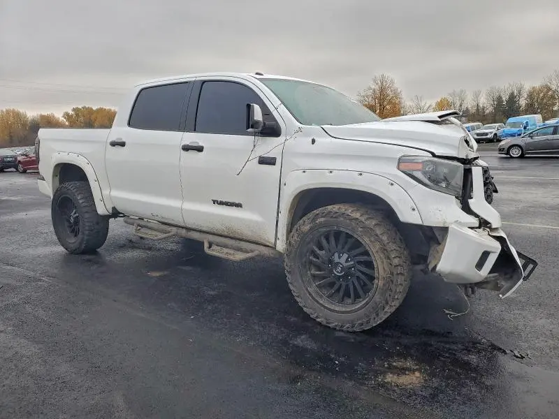 2019 TOYOTA TUNDRA CREWMAX SR5  