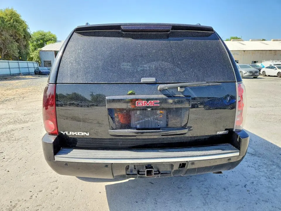 2012 GMC YUKON DENALI  