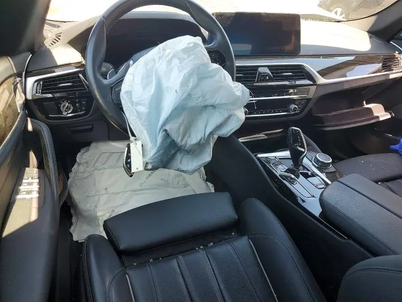 2022 BMW 530E   