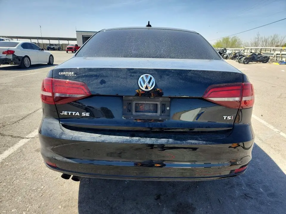 2016 VOLKSWAGEN JETTA SE  