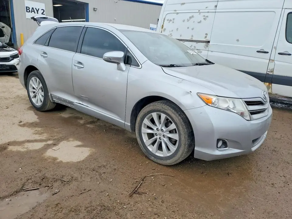 2015 TOYOTA VENZA LE  