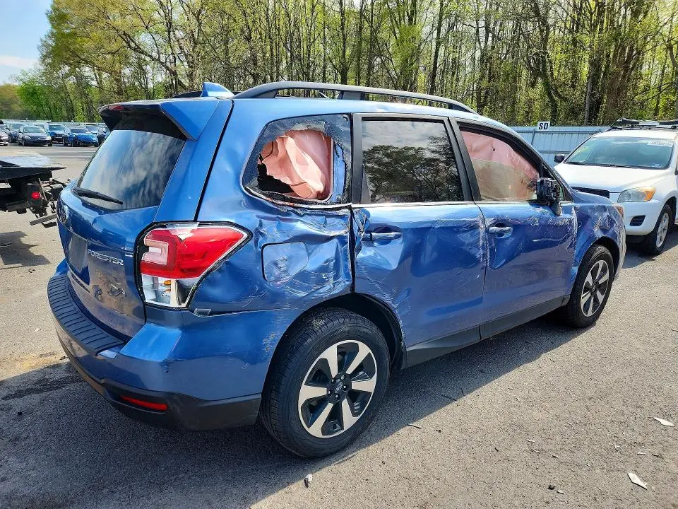 2018 SUBARU FORESTER   