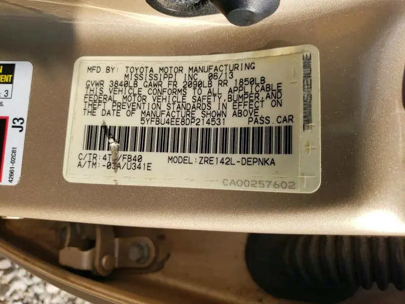 2013 TOYOTA COROLLA LE  