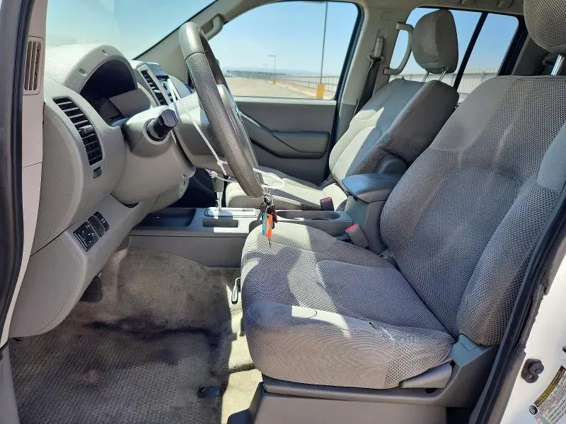 2012 NISSAN FRONTIER S  