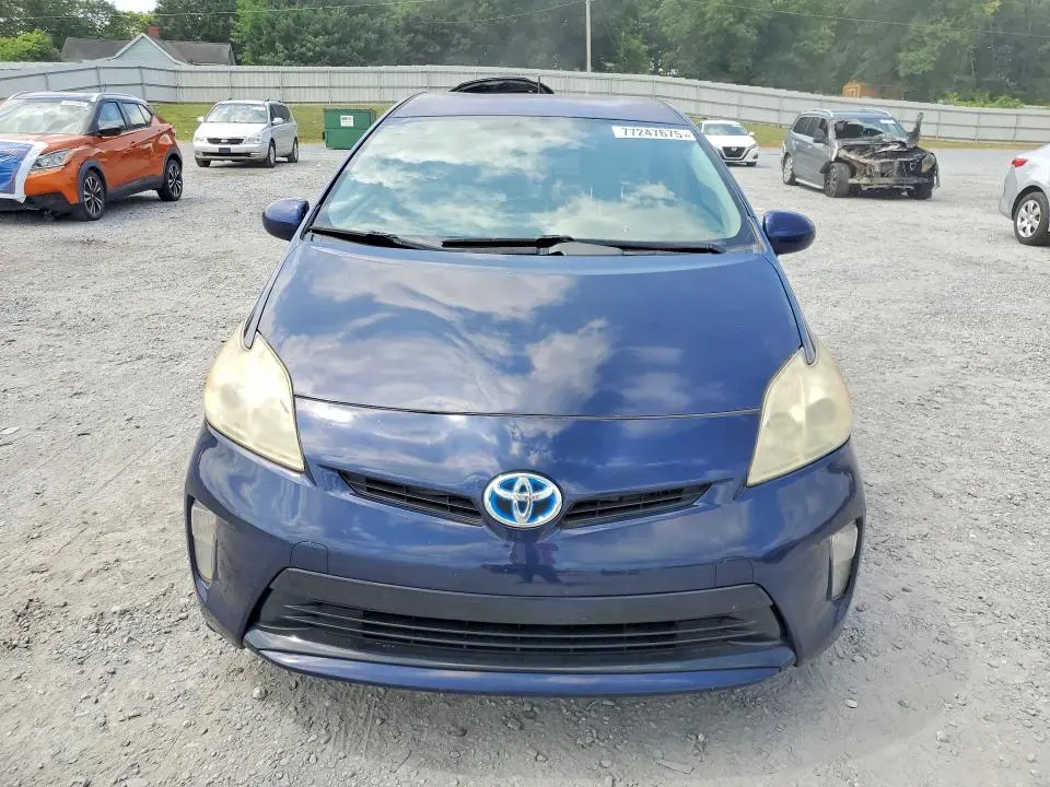 2013 TOYOTA PRIUS TWO  