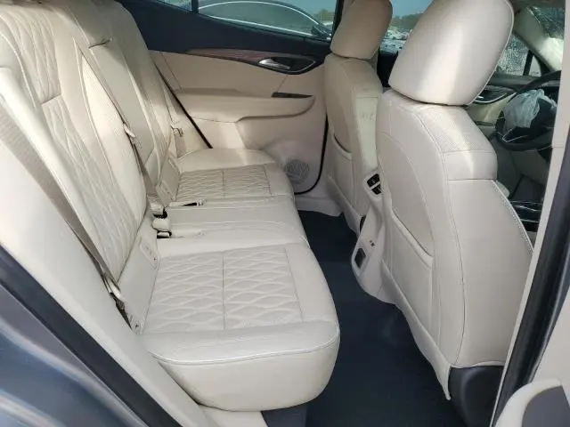 2022 BUICK ENVISION AVENIR  