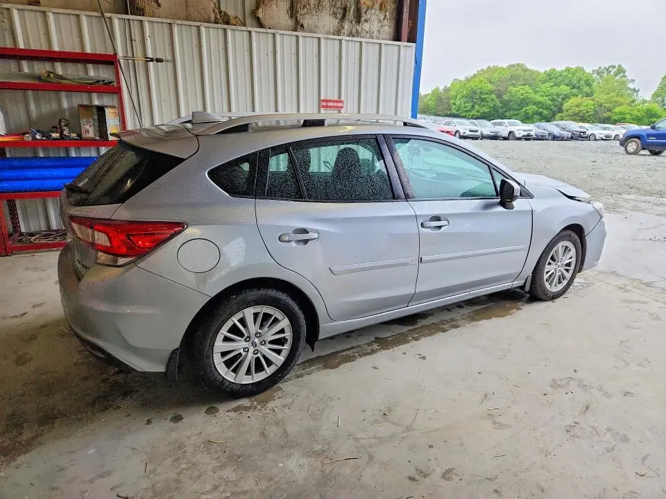 2017 SUBARU IMPREZA PREMIUM  