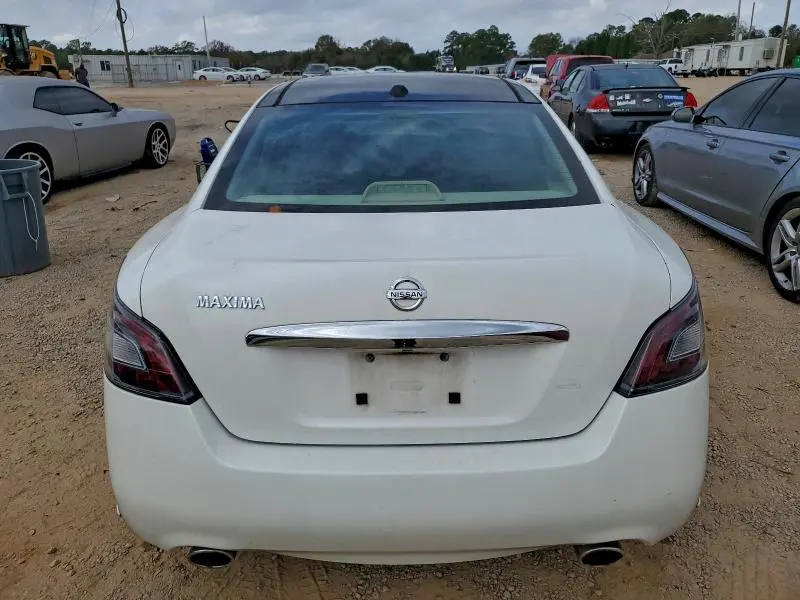 2012 NISSAN MAXIMA S  