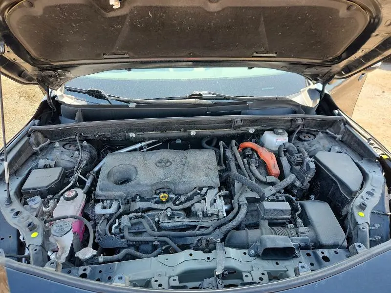 2022 TOYOTA VENZA XLE  