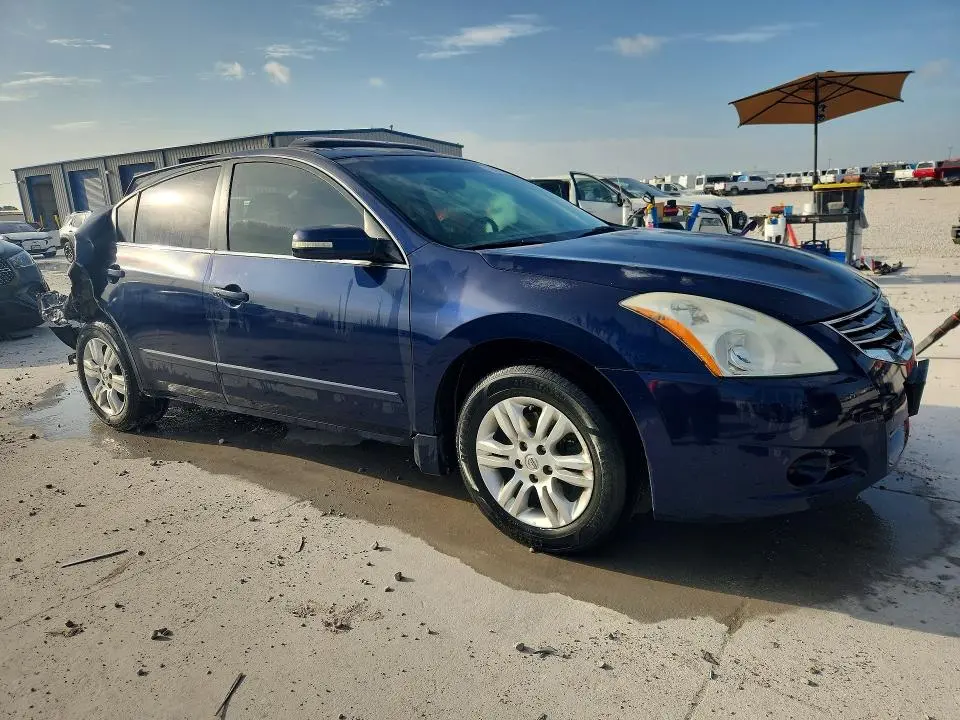 2010 NISSAN ALTIMA BASE  