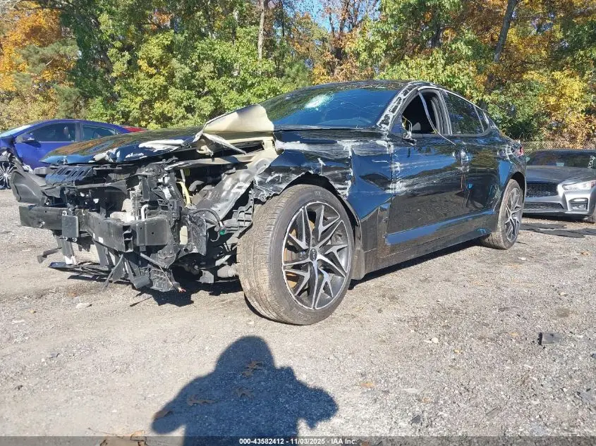 2023 KIA STINGER GT-LINE