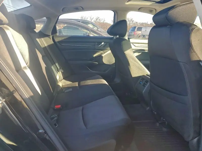 2019 HONDA ACCORD EX  