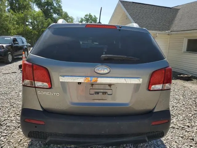 2013 KIA SORENTO LX  