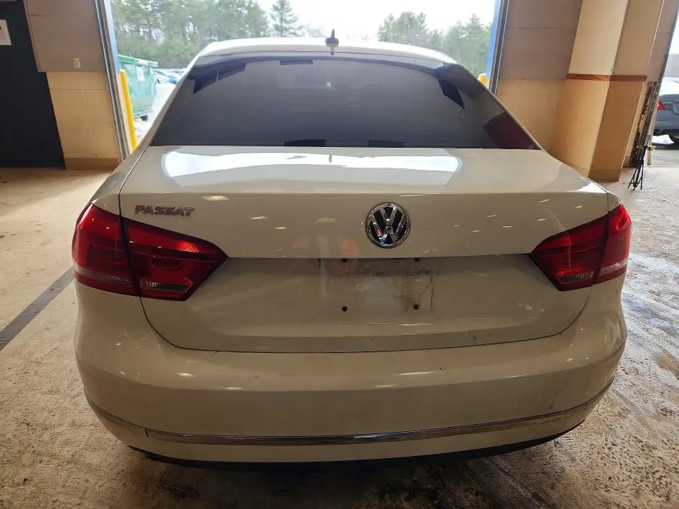 2013 VOLKSWAGEN PASSAT SEL  