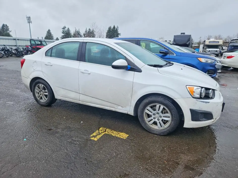 2014 CHEVROLET SONIC LT  