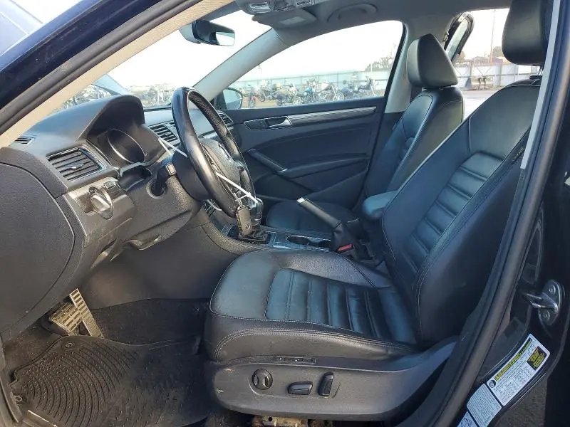 2017 VOLKSWAGEN PASSAT SEL PREMIUM  