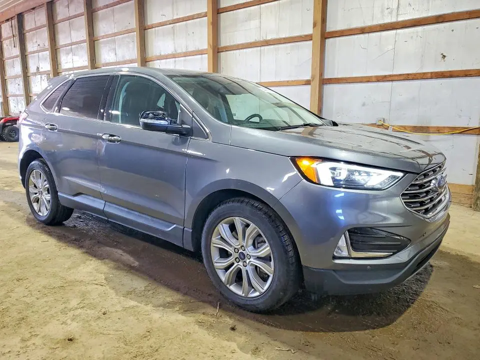 2022 FORD EDGE TITANIUM  