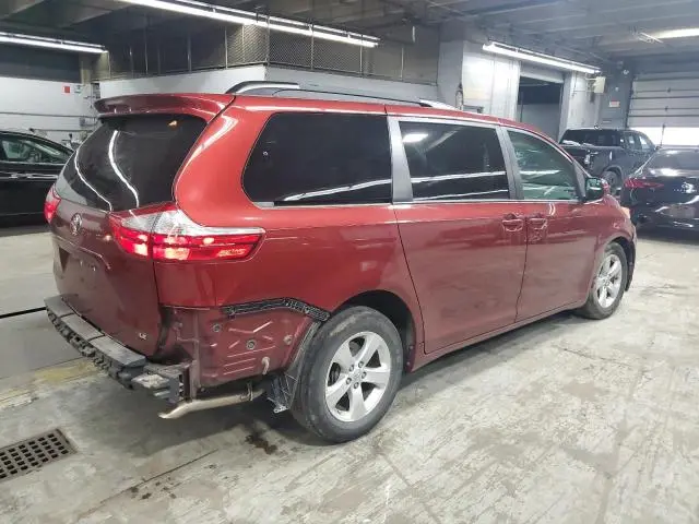 2017 TOYOTA SIENNA LE  