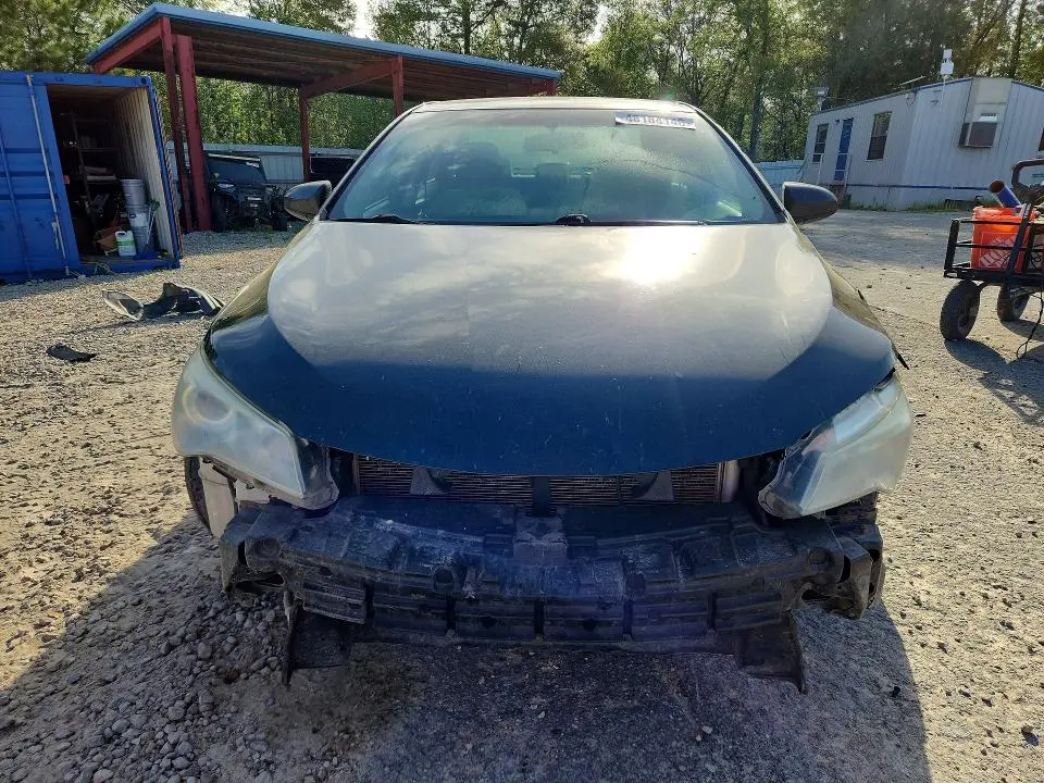 2015 TOYOTA CAMRY LE  