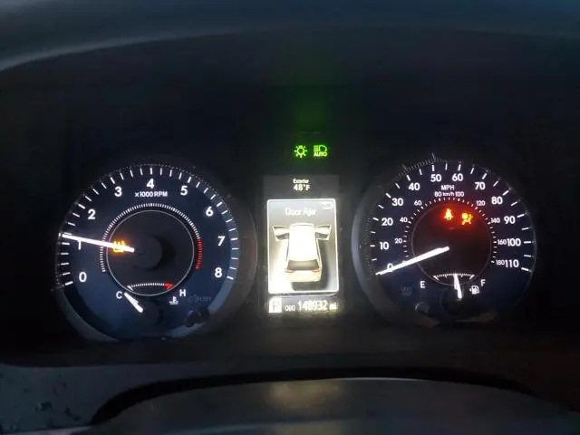 2018 TOYOTA SIENNA LE  