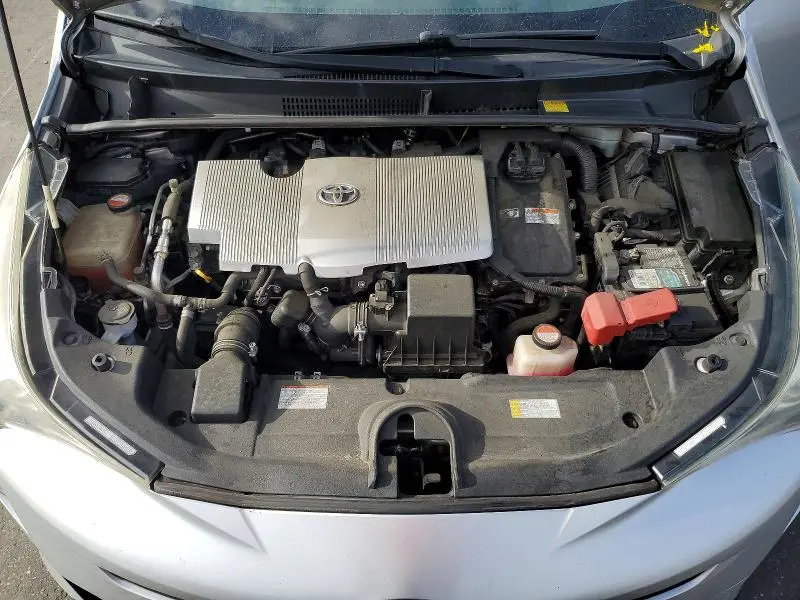 2016 TOYOTA PRIUS THREE TOURING  
