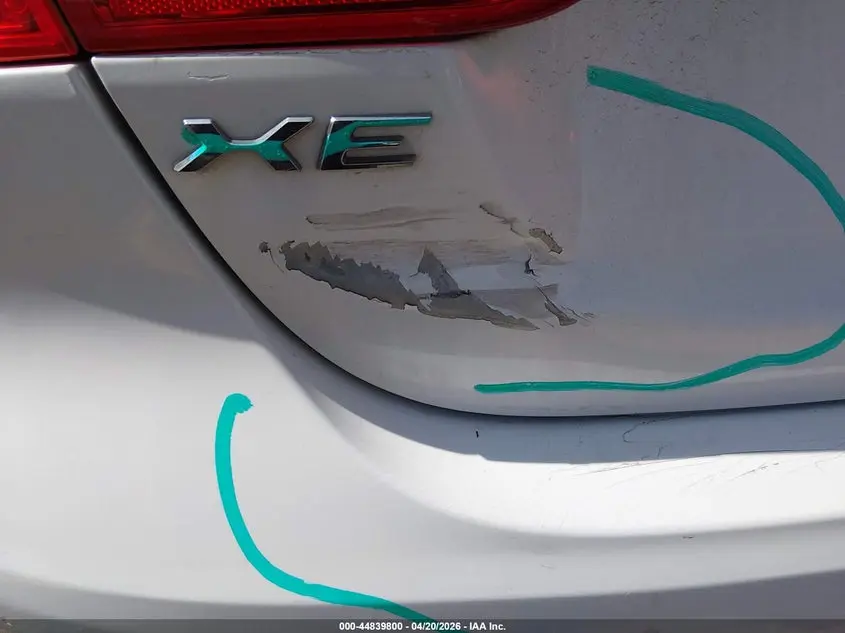 2019 JAGUAR XE 25T