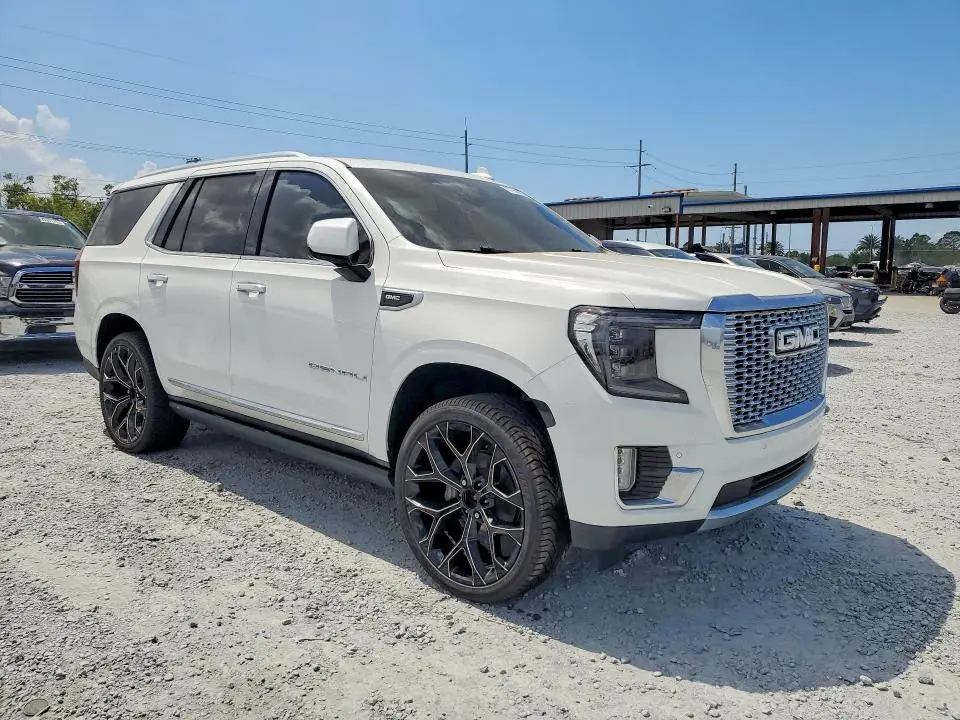 2021 GMC YUKON DENALI  