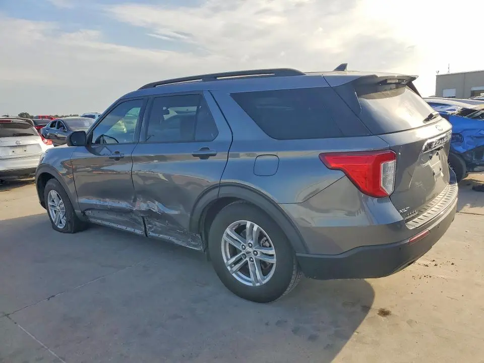 2021 FORD EXPLORER XLT  